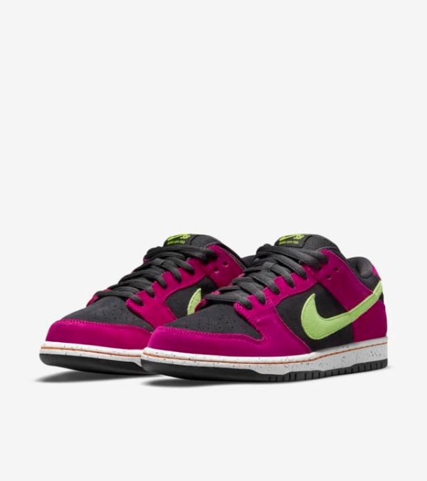 sb-dunk-low-pro-red-plum-release-date (2).jpg