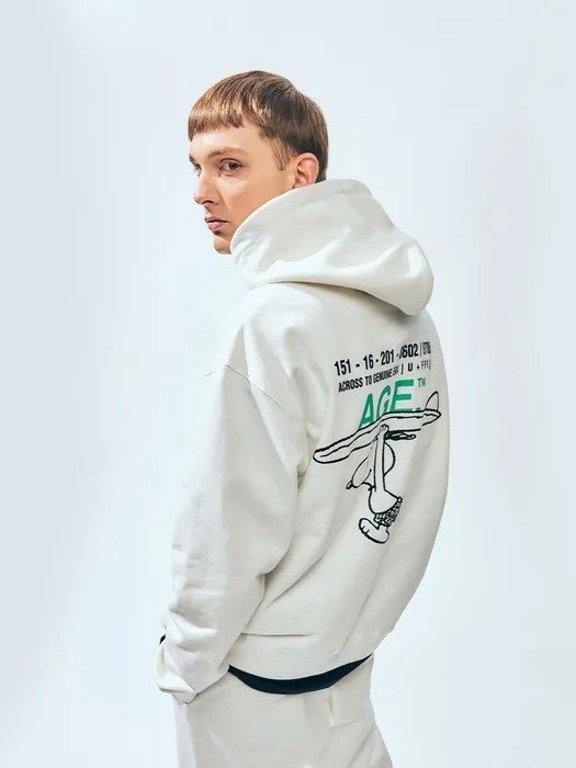 X Snoopy Carrying Hoodie White