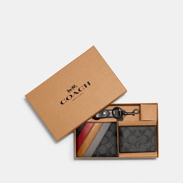 Boxed 3-In-1 Wallet Gift Set in Signature Canvas With Diagonal Stripe Print