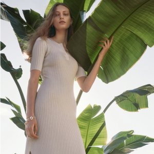 额外5折 T恤$5 Banana Republic 折扣区美衣热卖 封面同款黄色针织裙$24