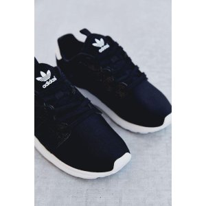 Shoebuy.com精选阿迪达斯潮鞋和运动服装等促销