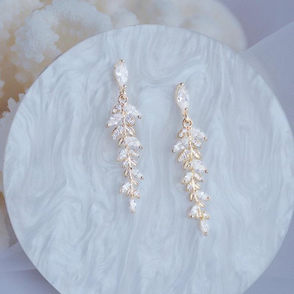 0.99US $ 84% OFF|Charm 18k Real Gold Leaves Earrings For Women Exquisite Tiny Zirconia Stud Earring Elegant Korean Crystal Wedding Ringen Pendant - Stud Earrings - AliExpress
