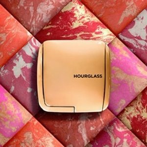 with Hourglass Beauty Purchase Over $150 @ Barneys