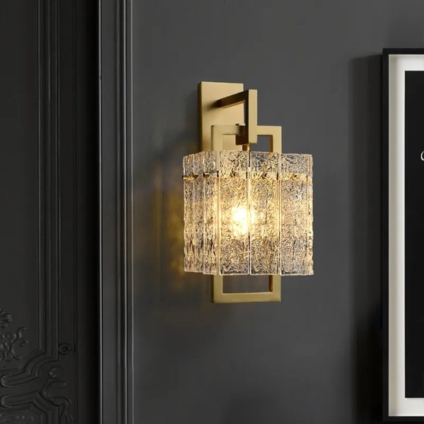 Jewell Modern 1-Light Brass Wall Sconce with Water-ripple Glass Shade-Homary
