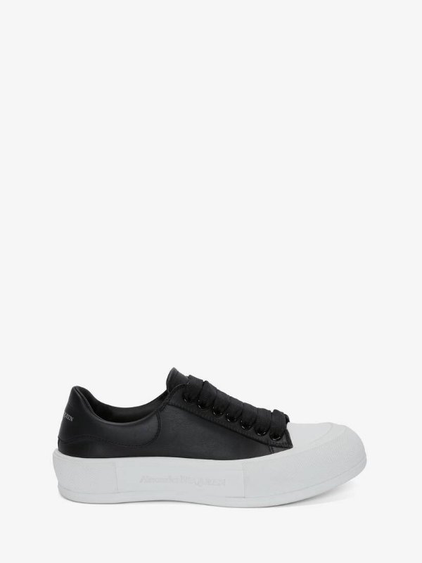 Women's Deck Lace Up Plimsoll in Black