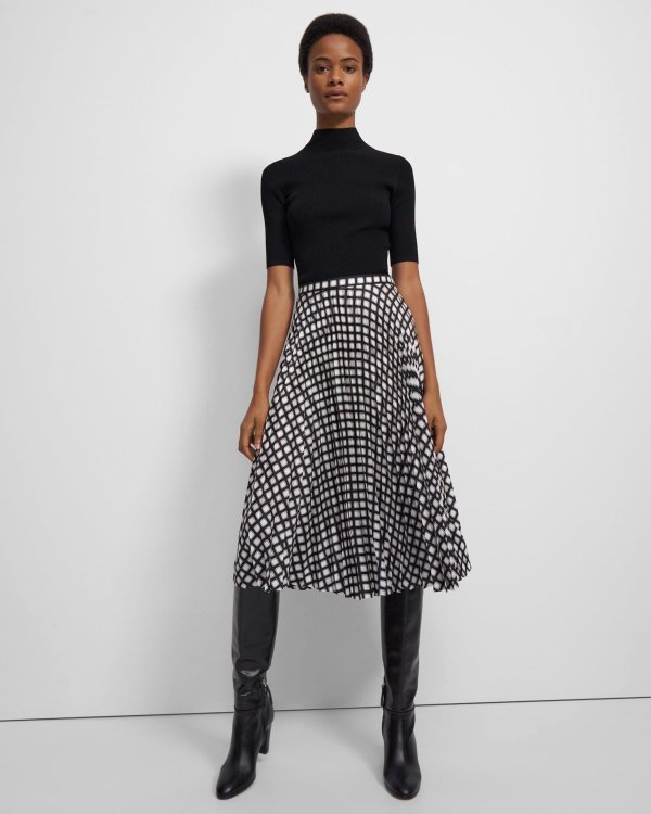 Pleated Skirt in Check Twill