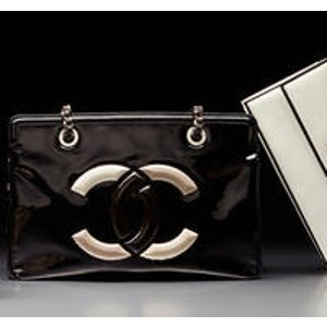 Vintage Chanel，LV, Dior & More White and Black Designer Handbags on Sale @ Gilt