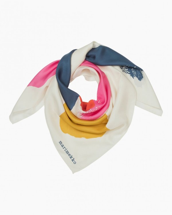 Serifia Sumo scarf - off white, multicolor Marimekko.com