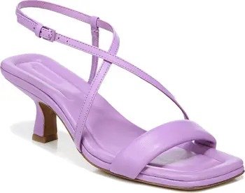 紫色高跟凉鞋