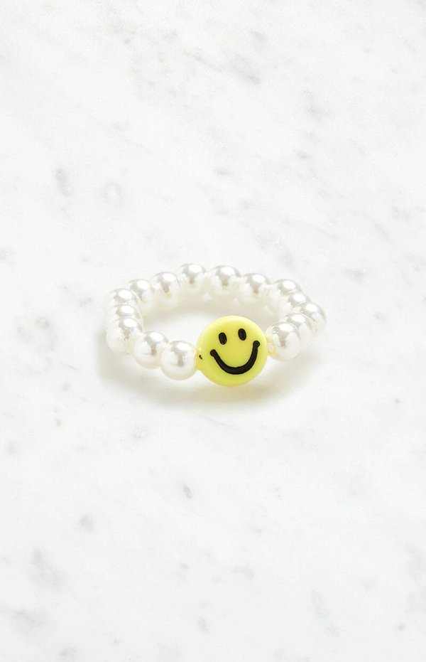 Smiley Pearl Ring | PacSun