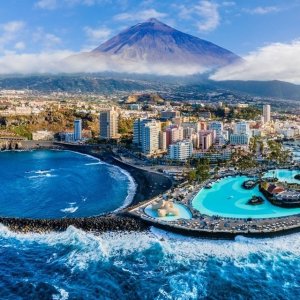 Canary Islands seafront vacation w/air