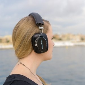 Bowers & Wilkins P7 Wireless Over-the-Ear Headphones