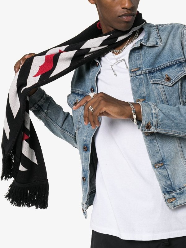 striped bat scarf
