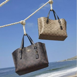 COACH Outlet Tote Sale