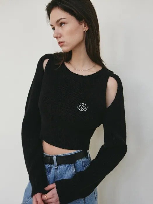 Nicole Premium Slit Sweater_Black