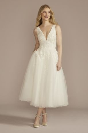 Tea-Length Plunging Neckline Lace Wedding Dress