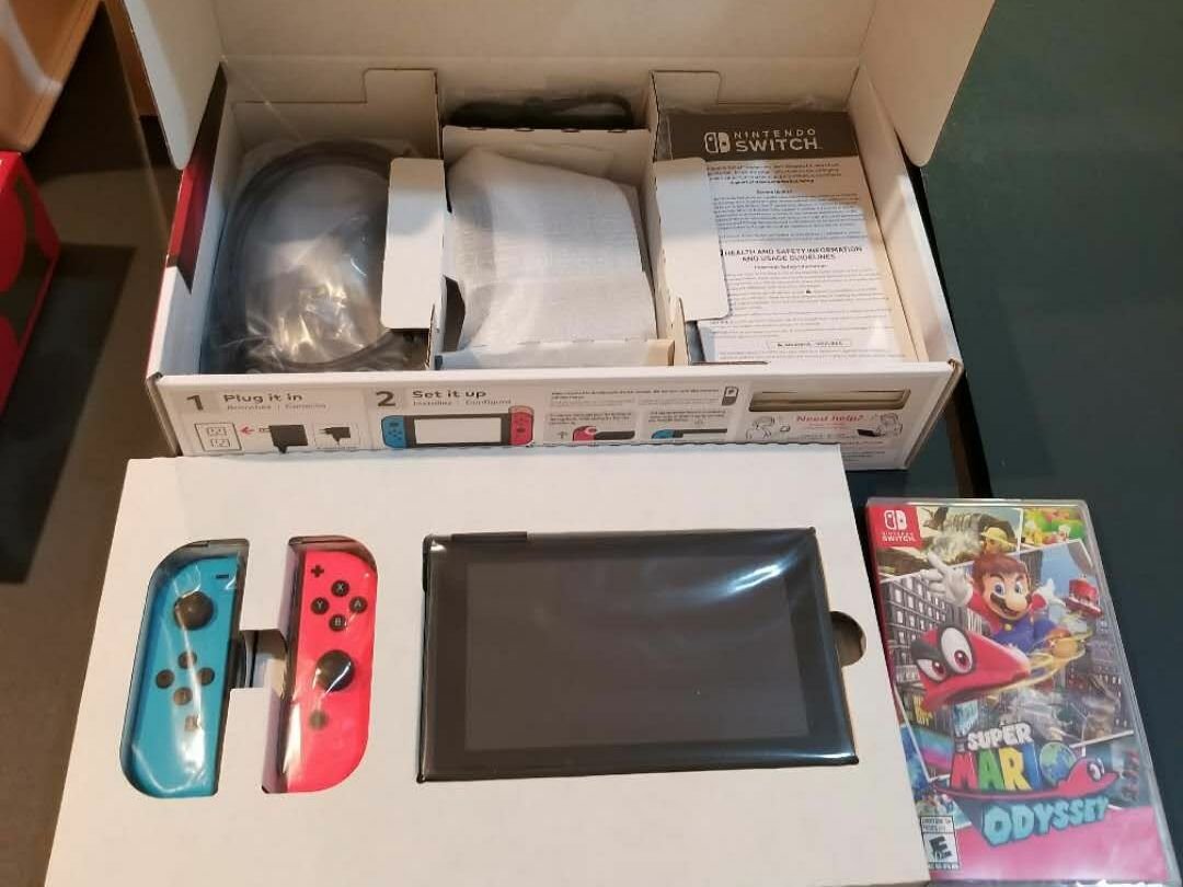 在tager超市买的任天堂switch。