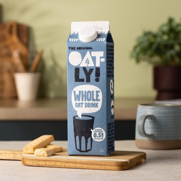 Oatly Whole Oat Drink Chilled 1L