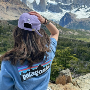 定价优势！£21入运动文胸Patagonia 英亚就能买‼️山系穿搭logoT恤£42 棒球帽£39