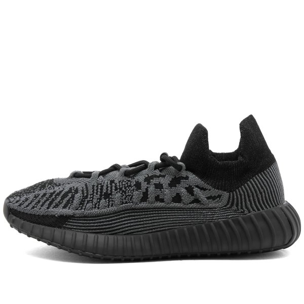 YEEZY 350 V2 运动鞋