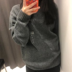 Uniqlo 舒芙蕾毛衣