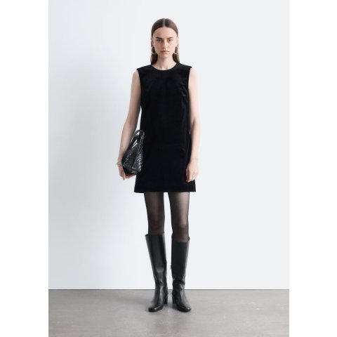 天鹅绒露背迷你连衣裙