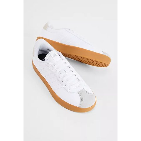 AdidasVL Court 3.0 白色运动鞋