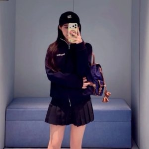 Miu Miu  蓝色褶皱迷你裙