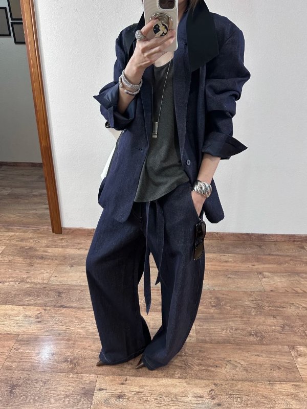 牛仔蓝色宽松西装外套