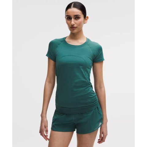 Swiftly Tech 短袖上衣 Hip Length