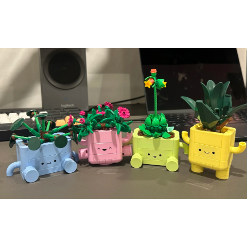 Lego摇摆植物模型