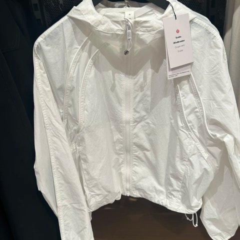 lululemon新款防晒衣！！Lululemon 百褶轻薄夹克