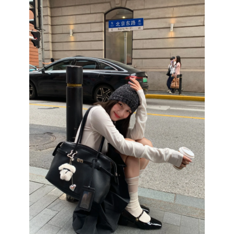 Jennifer 黑色宽版乐福鞋