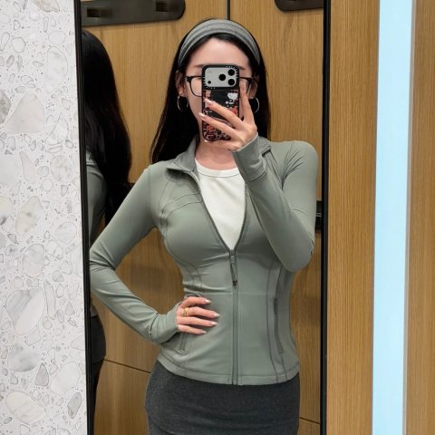 Lululemon Nulu 短款外套