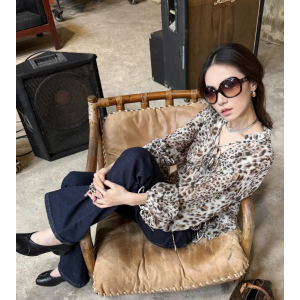 可爱豹子女士~褶皱衬衫
