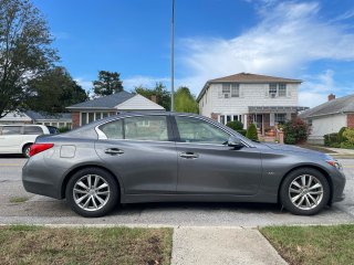 2017 Infinity Q50...