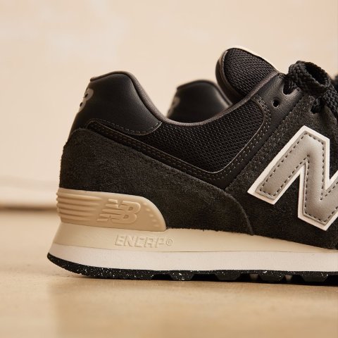 574复古灰运动鞋$60折扣升级：New Balance 黑五专场 额外8折！