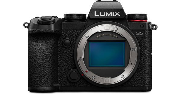 Lumix S5 24MP 4k60p 路过