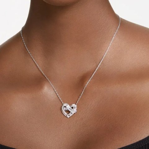 爆闪爱心项链
