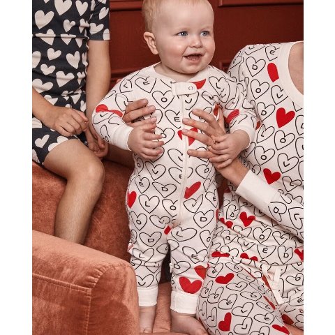 Hanna AnderssonValentine s Baby 2-Way Zip Sleeper