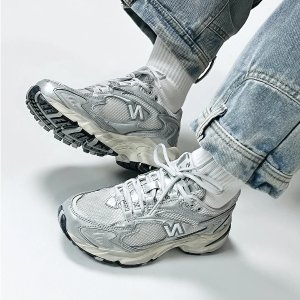 New Balance lifestyle shoes