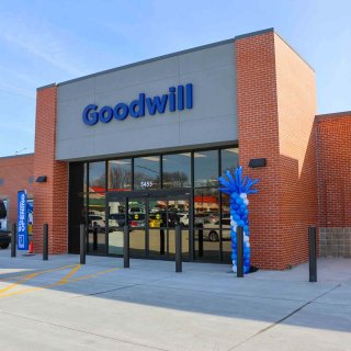 在Goodwill笑出法令纹！$4.9刀...