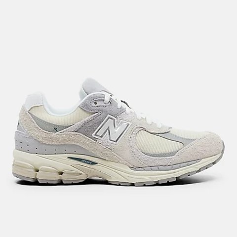New Balance2002R