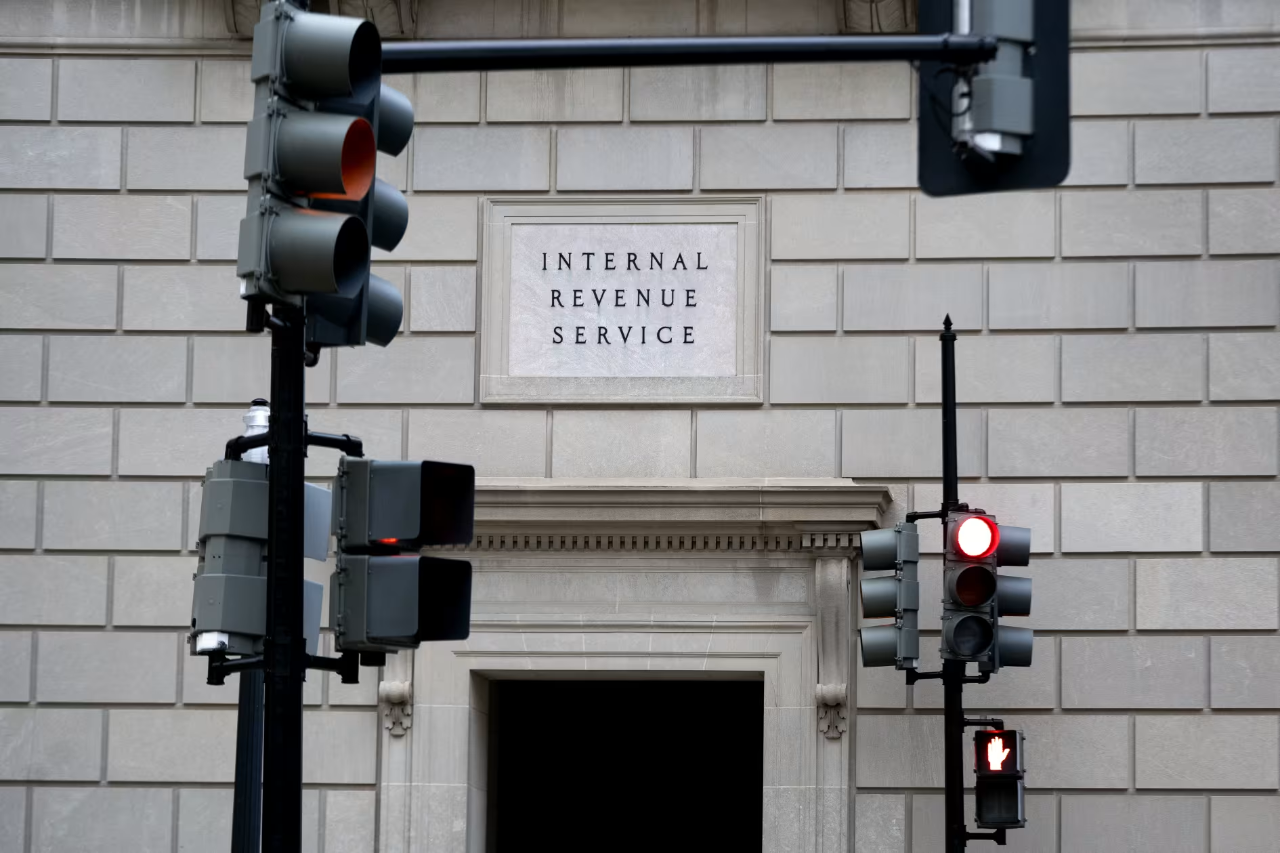 北美报税好消息！2026年标准扣除额大涨，你的钱包要变鼓了💰 | 社区热点资讯精选