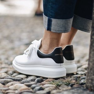 折扣升级：Alexander McQueen 麦昆小白鞋额外7.5折