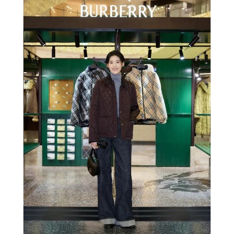 Burberry菱格夹克 郑恩彩同款不同色