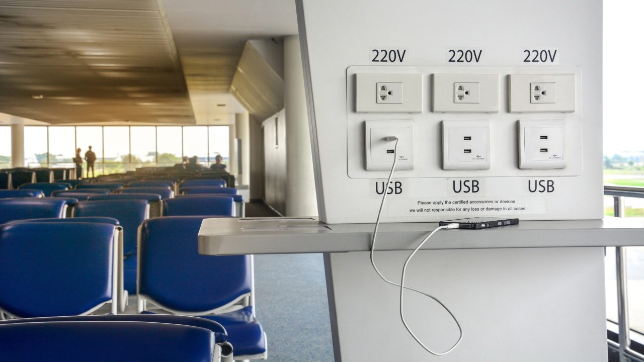 TSA 最新警告：机场wifi和充电口，...