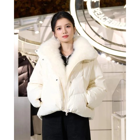 女士可拆卸狐狸毛领羽绒服 张婧仪同款