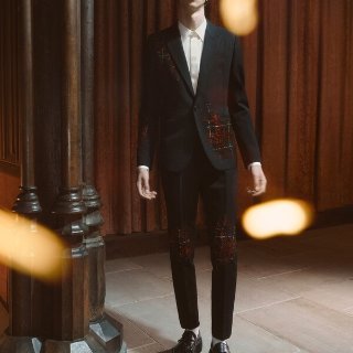 McQueen 2026早春度假系列：英...