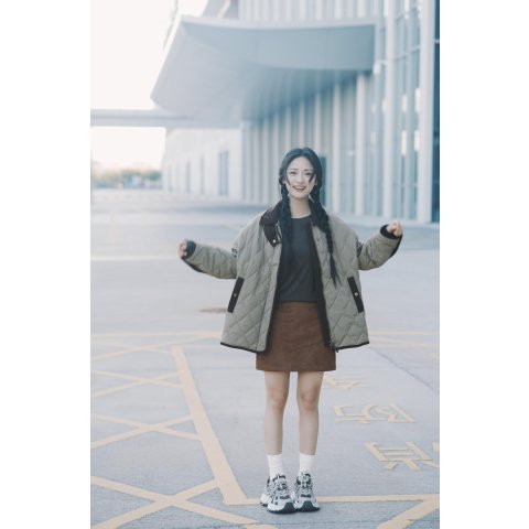  Mini 麂皮半裙 沈月同款